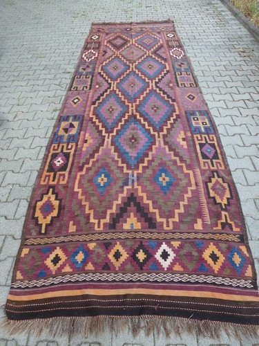 Schöner turkmenischer kelim - schöner,